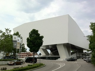 [Bild:Porsche Museum]
