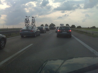 [Bild:16km Stockender Verkehr #A8 ht…]